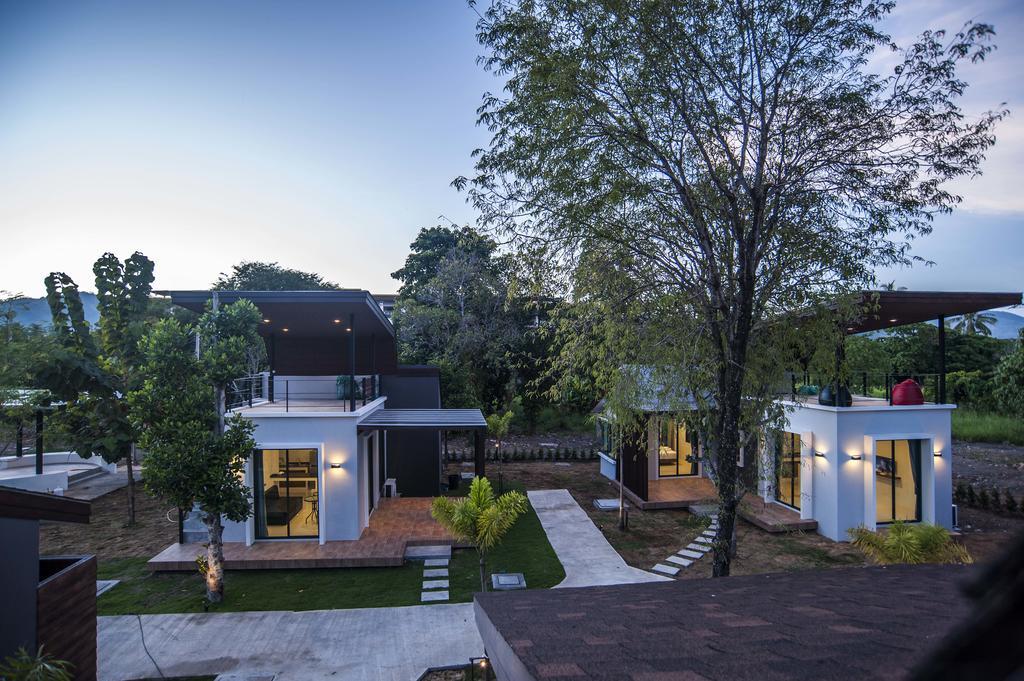 Sea Space Villa Phuket Rawai Exterior photo
