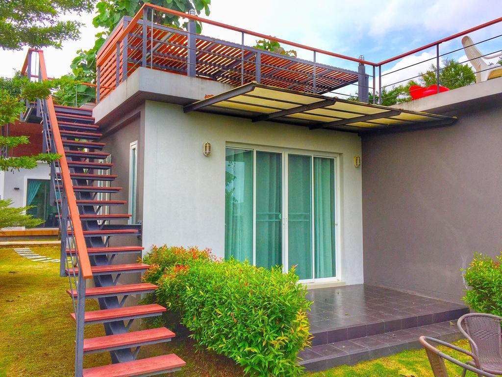 Sea Space Villa Phuket Rawai Exterior photo