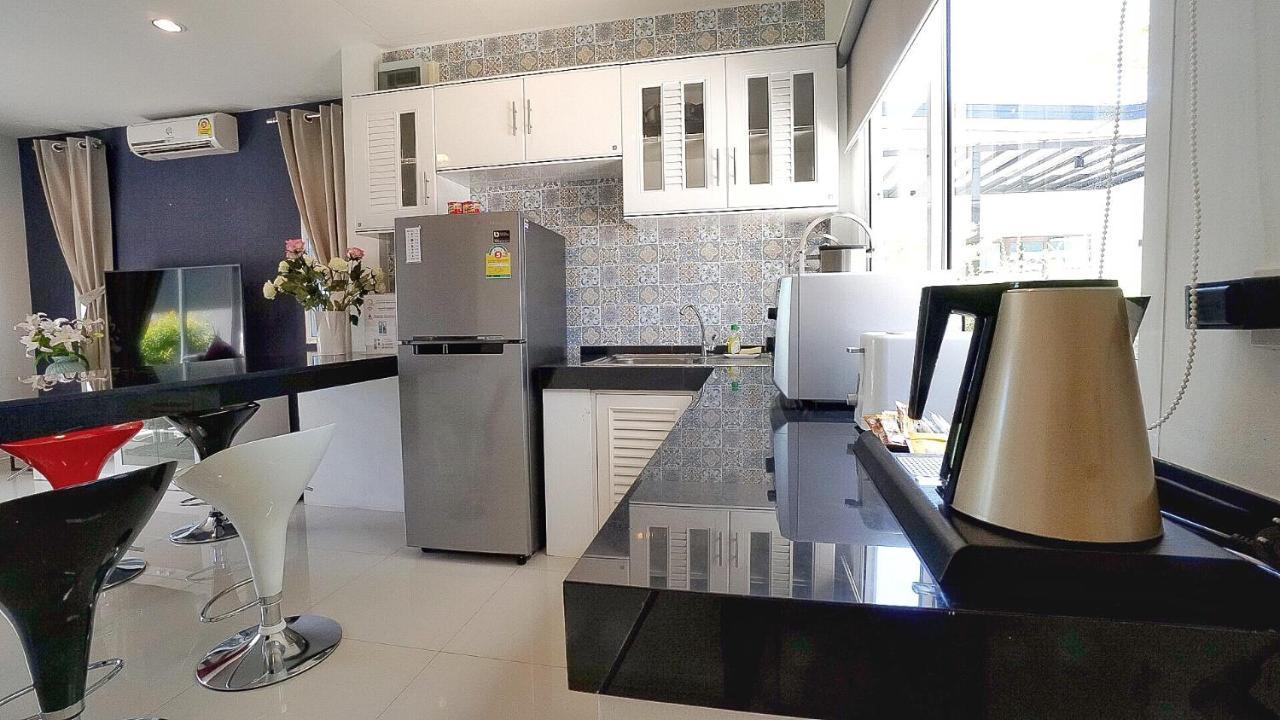 Sea Space Villa Phuket Rawai Exterior photo