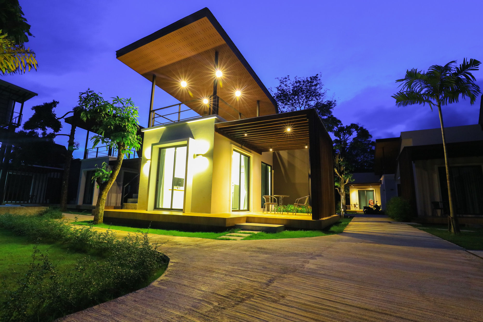 Sea Space Villa Phuket Rawai Exterior photo