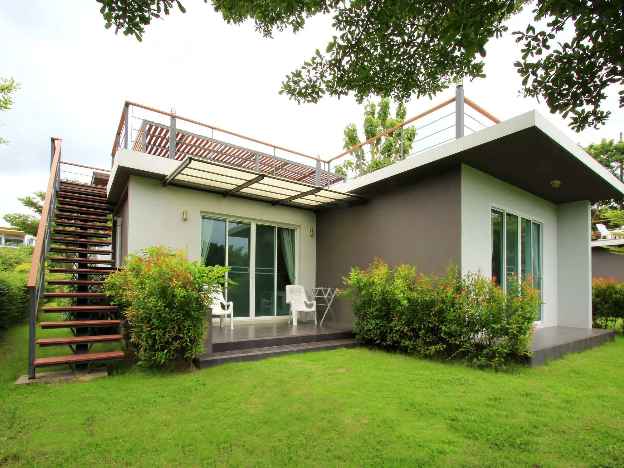 Sea Space Villa Phuket Rawai Exterior photo