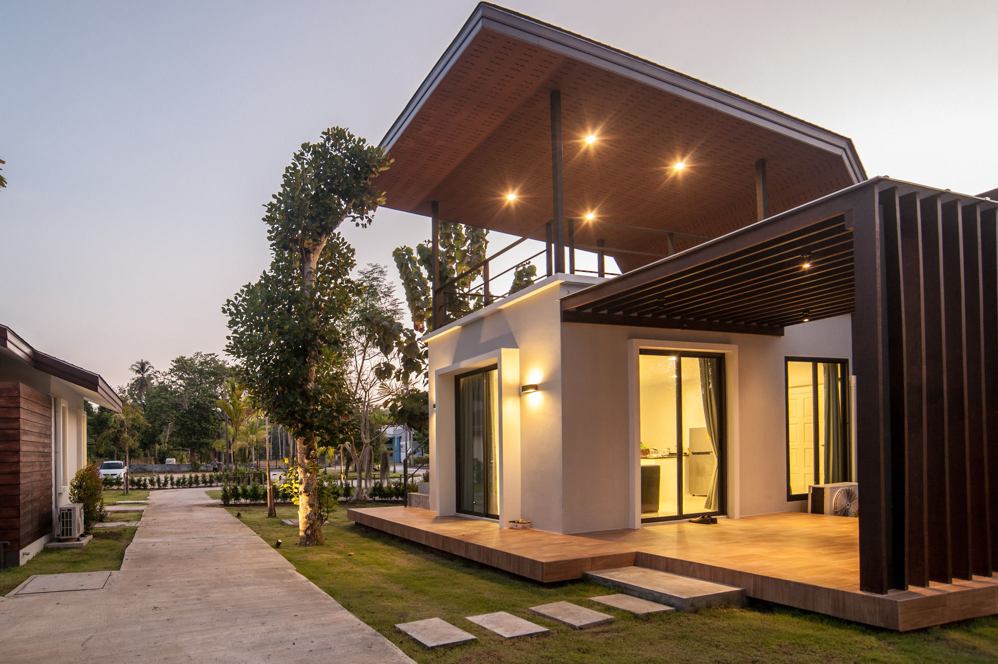 Sea Space Villa Phuket Rawai Exterior photo
